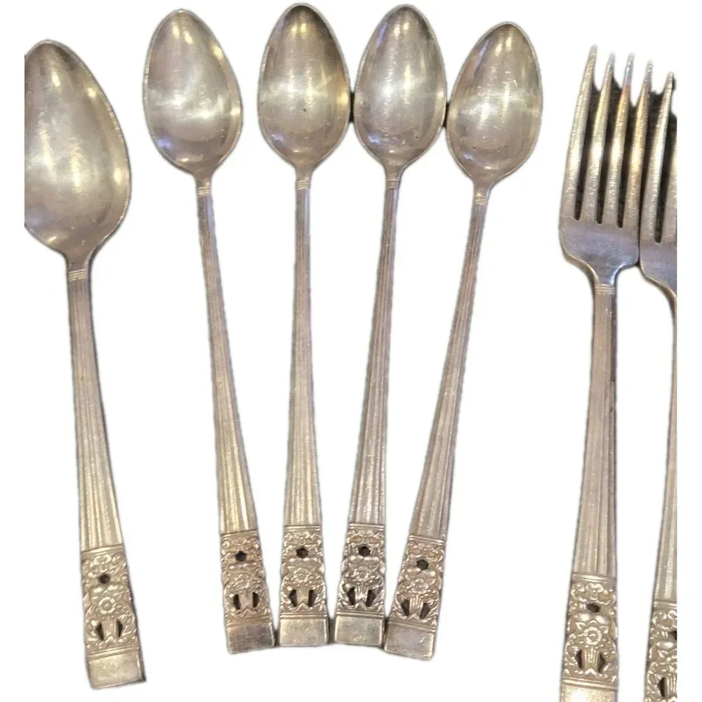12 PC Oneida Community CORONATION Silver Plate 1936 Silverware Fork Spoon